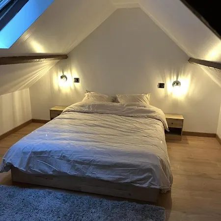 Semesterbostad Maison Confort, Au Calme